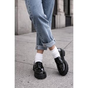 Steve Madden Langsten Loafer Sz 11 Black Patent Leather Platform Lug Sole Chunky